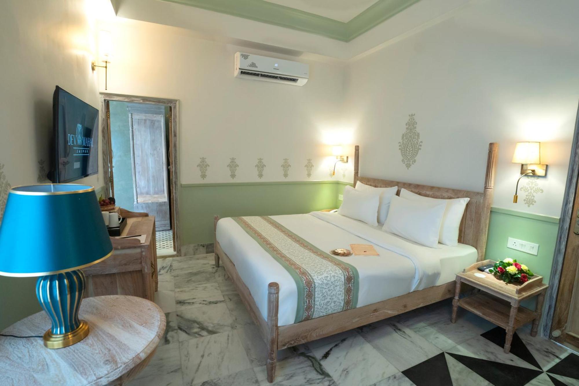 Dev Mahal - A Boutique Heritage Hotel Jaipur Ngoại thất bức ảnh
