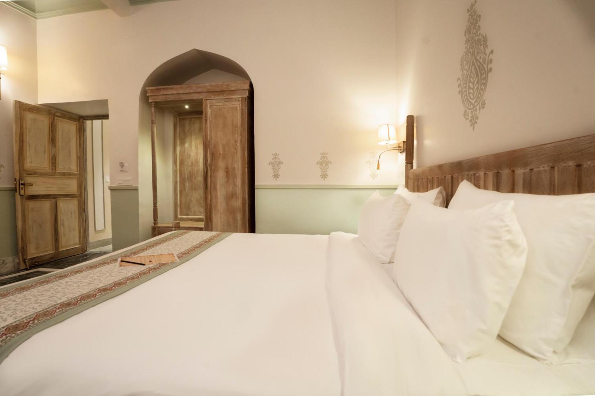 Dev Mahal - A Boutique Heritage Hotel Jaipur Ngoại thất bức ảnh