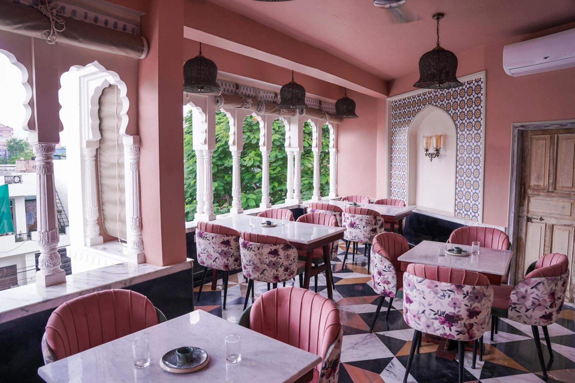 Dev Mahal - A Boutique Heritage Hotel Jaipur Ngoại thất bức ảnh